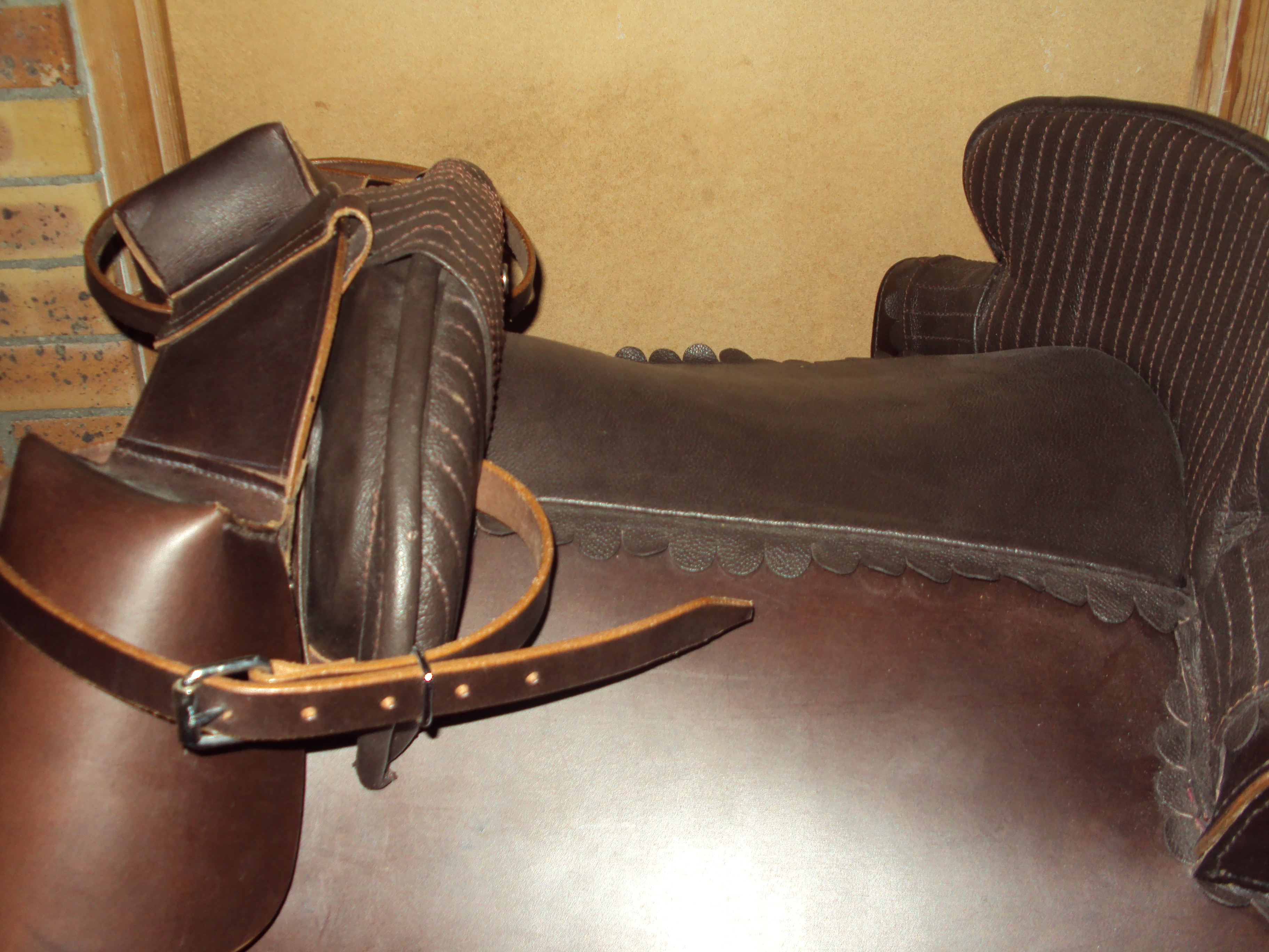 Selle d'endurance western pour chevaux de plaisance en cuir véritable, de 15 à 18 pouces - Canada